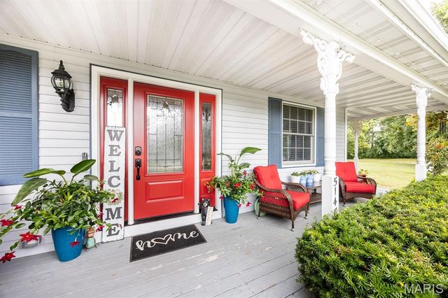 5148 Live Oak Drive, Smithton, IL 62285