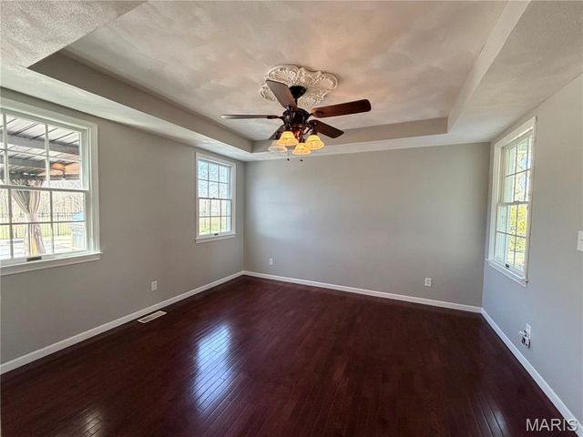 5148 Live Oak Drive, Smithton, IL 62285