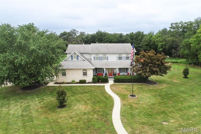 5148 Live Oak Drive, Smithton, IL 62285