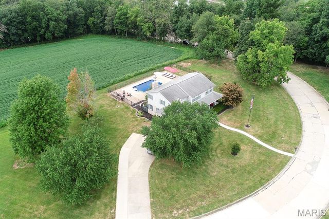 5148 Live Oak Drive, Smithton, IL 62285