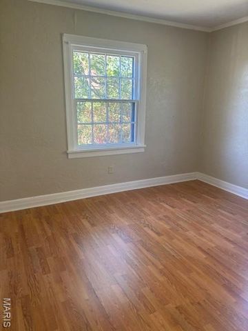 106 College Street, Crocker, MO 65452