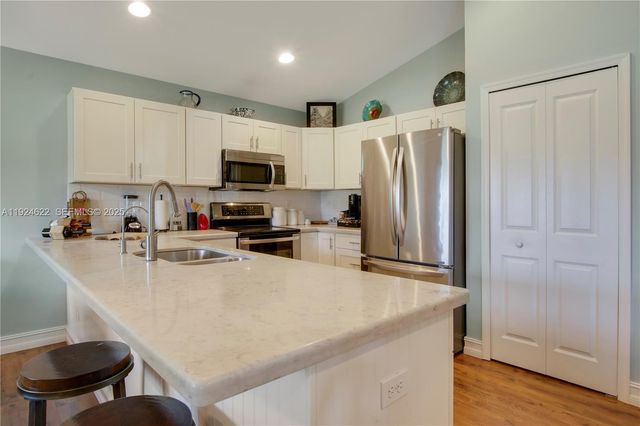 9155 SE Athena St, Hobe Sound, FL 33455