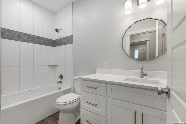 712 Wedgewood Lane, Fredericksburg, TX 78624