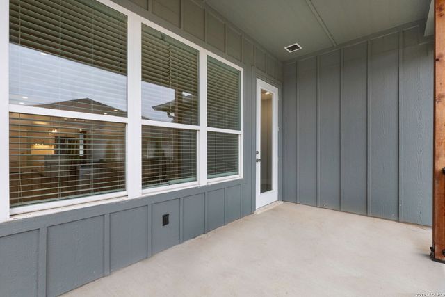 712 Wedgewood Lane, Fredericksburg, TX 78624