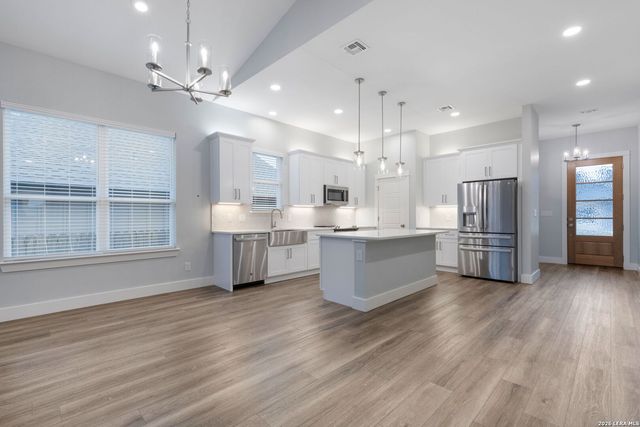 712 Wedgewood Lane, Fredericksburg, TX 78624