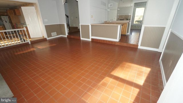 1253 LEXINGTON DR, Yardley, PA 19067