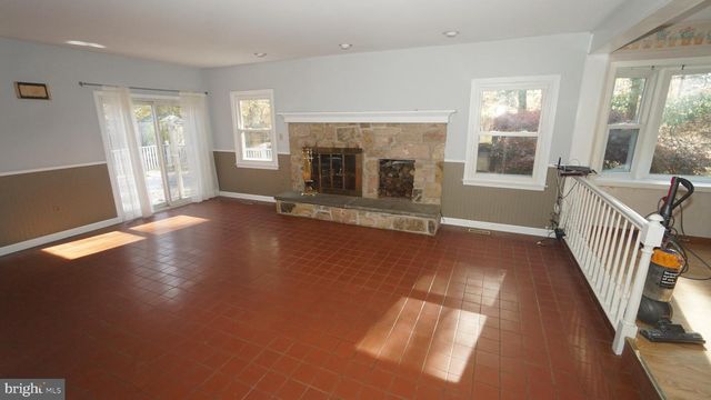 1253 LEXINGTON DR, Yardley, PA 19067