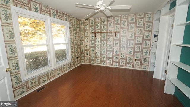 1253 LEXINGTON DR, Yardley, PA 19067