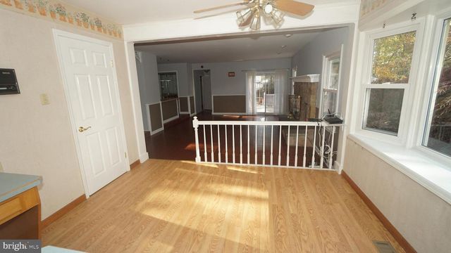 1253 LEXINGTON DR, Yardley, PA 19067