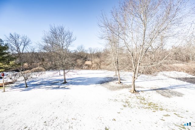 565 Newfield Street APT 34, Middletown, CT 06457