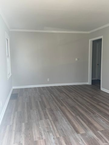 4025 Smith Street, Fort Wayne, IN 46806