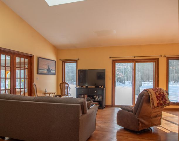 210 Plains Road, Peru, NY 12972