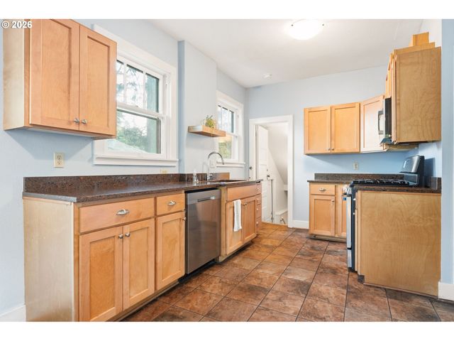 5617 Ne 27TH Ave, Portland, OR 97211
