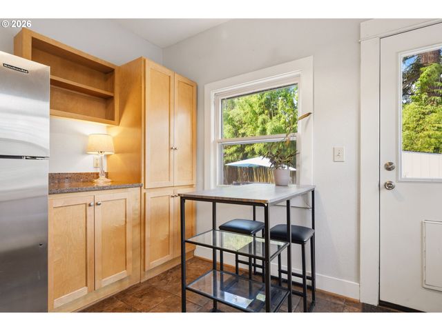 5617 Ne 27TH Ave, Portland, OR 97211