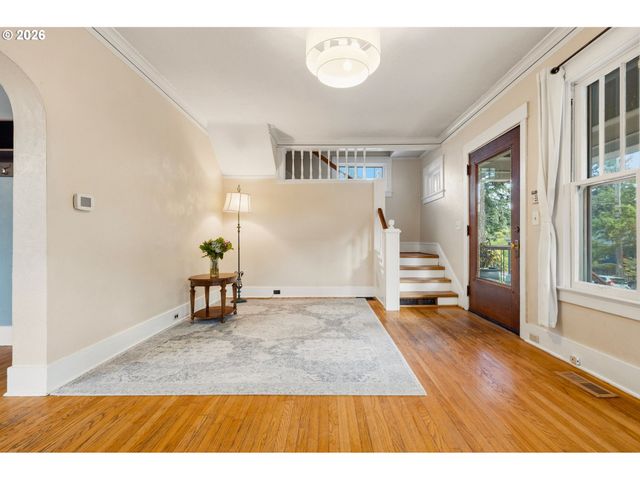 5617 Ne 27TH Ave, Portland, OR 97211