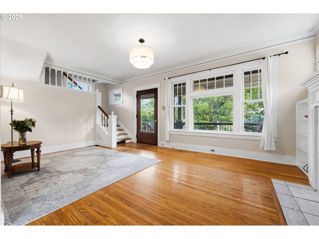5617 Ne 27TH Ave, Portland, OR 97211