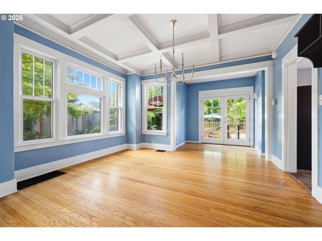 5617 Ne 27TH Ave, Portland, OR 97211