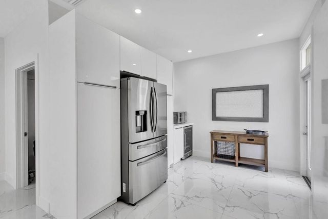 6631 NW 25th Avenue, Boca Raton, FL 33496