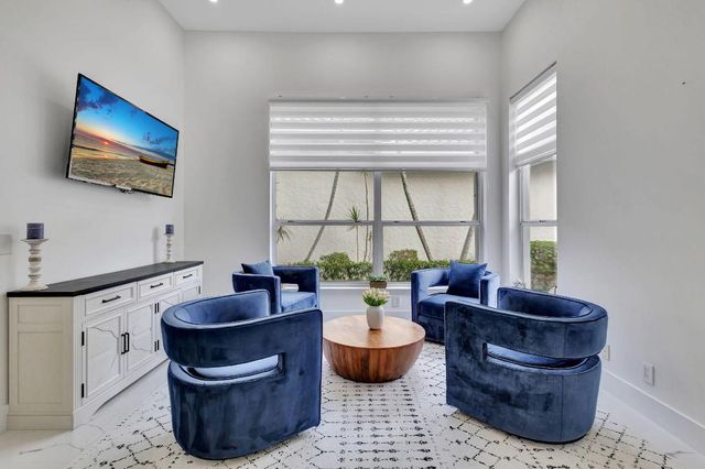 6631 NW 25th Avenue, Boca Raton, FL 33496