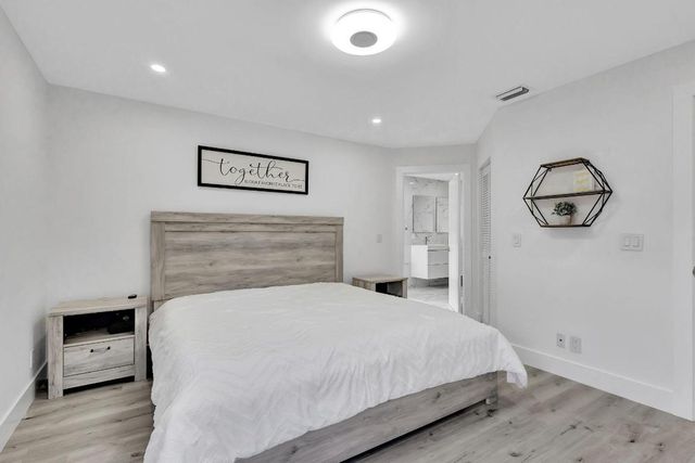 6631 NW 25th Avenue, Boca Raton, FL 33496