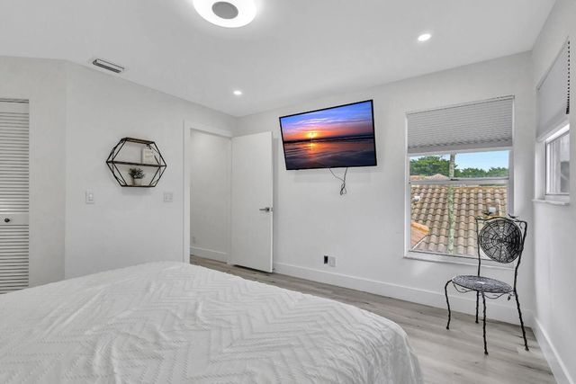 6631 NW 25th Avenue, Boca Raton, FL 33496