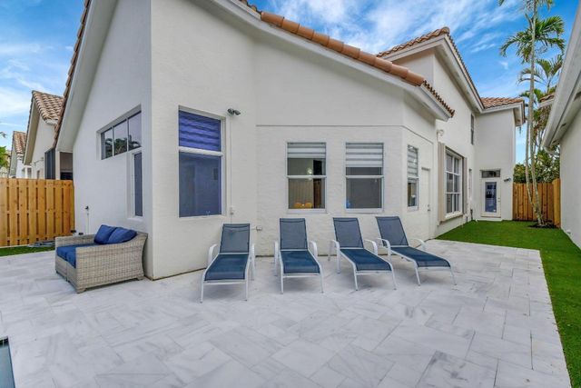 6631 NW 25th Avenue, Boca Raton, FL 33496