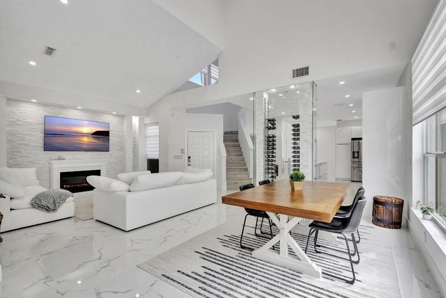 6631 NW 25th Avenue, Boca Raton, FL 33496