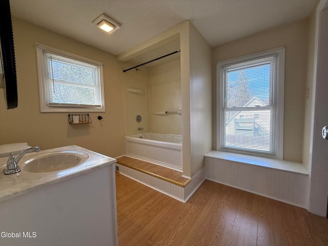 30 Lexington Avenue, Glens Falls, NY 12801