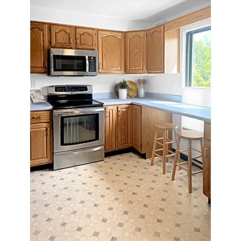 3 Foster Square 3, Central North Side, PA 15212