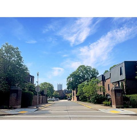 3 Foster Square 3, Central North Side, PA 15212