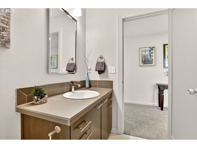 4938 Se 33RD Ave, Portland, OR 97202