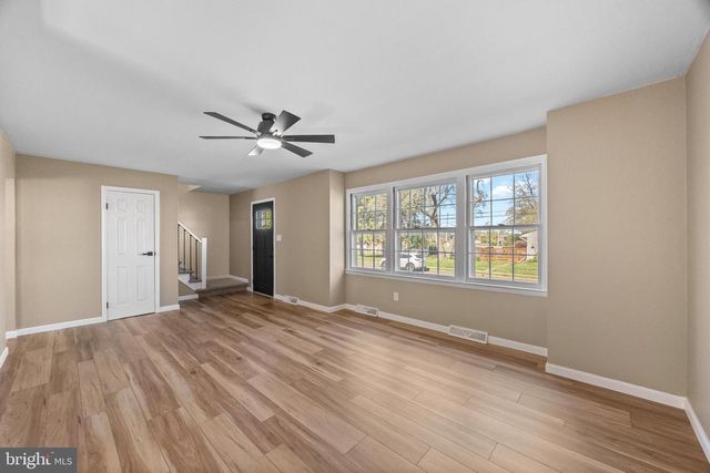 323 EDGEWOOD AVE, Lansdale, PA 19446
