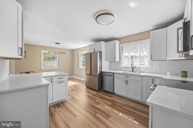 323 EDGEWOOD AVE, Lansdale, PA 19446