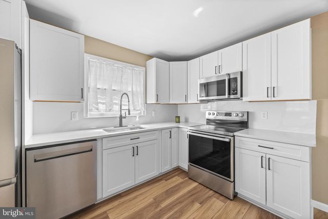 323 EDGEWOOD AVE, Lansdale, PA 19446