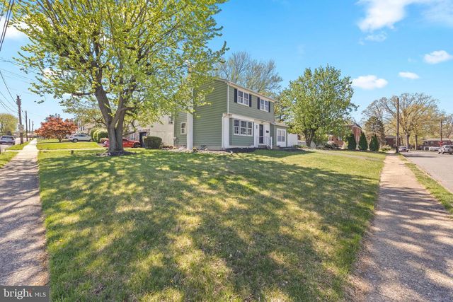 323 EDGEWOOD AVE, Lansdale, PA 19446