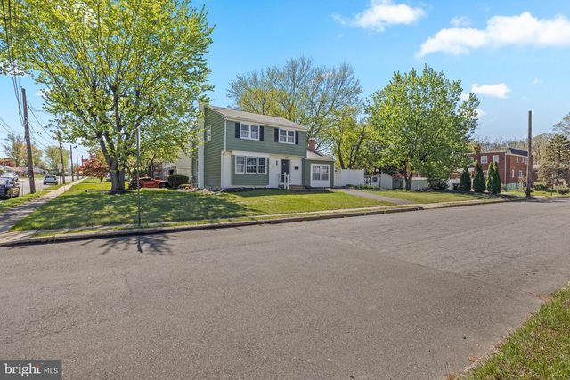 323 EDGEWOOD AVE, Lansdale, PA 19446