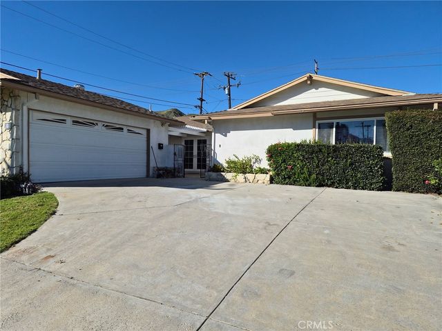 846 Verna Avenue, Newbury Park, CA 91320