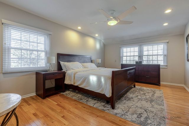 21 N Ridge Road, Lake Forest, IL 60045