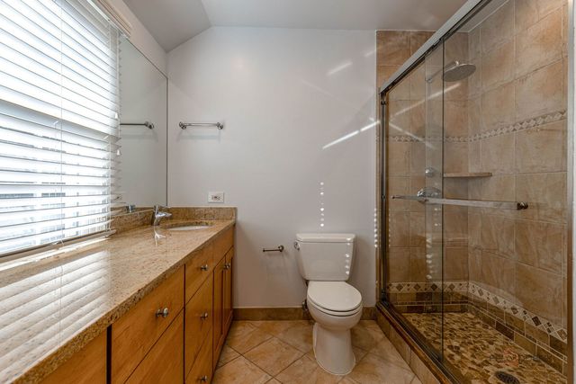 21 N Ridge Road, Lake Forest, IL 60045