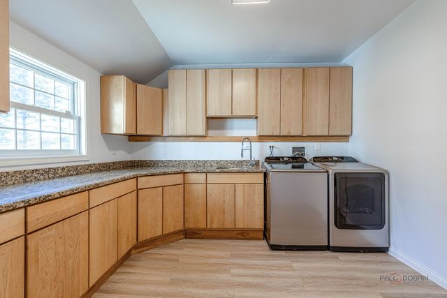 21 N Ridge Road, Lake Forest, IL 60045