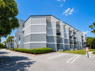 1820 N Congress Ave 305, West Palm Beach, FL 33401