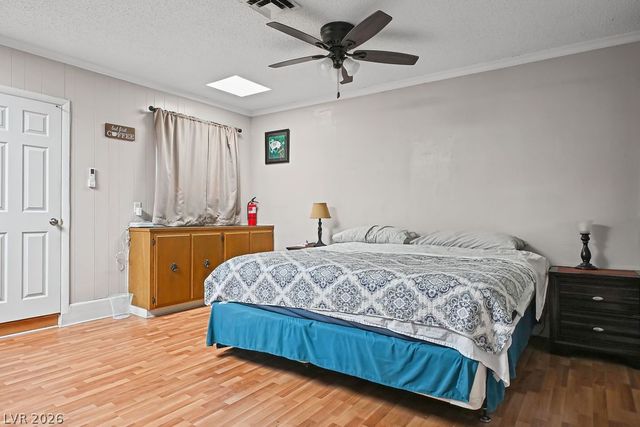 221 Circle Drive, Las Vegas, NV 89101