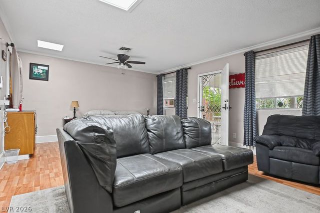 221 Circle Drive, Las Vegas, NV 89101