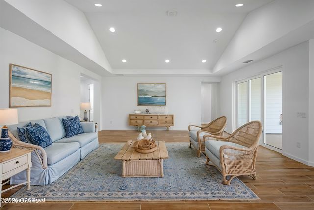 8490 Landshark Boulevard, Panama City Beach, FL 32413