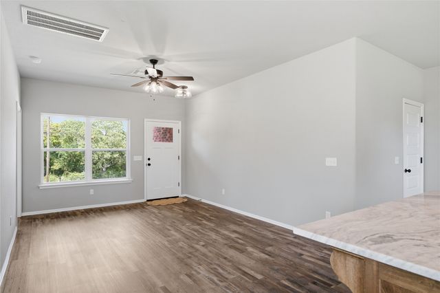 1524 E Grayson Avenue, Sapulpa, OK 74066