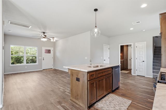 1524 E Grayson Avenue, Sapulpa, OK 74066