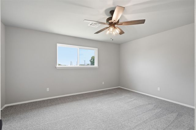 1524 E Grayson Avenue, Sapulpa, OK 74066