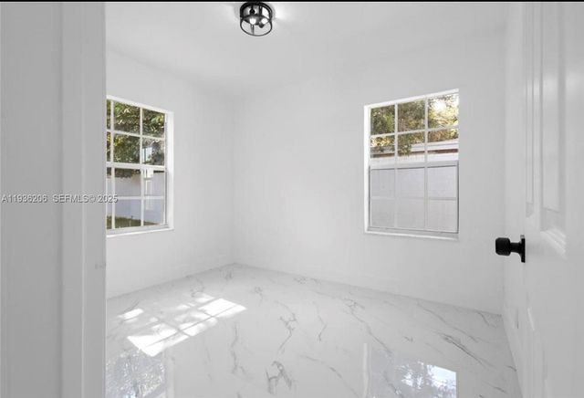 1220 N Andrews Ave, Fort Lauderdale, FL 33311