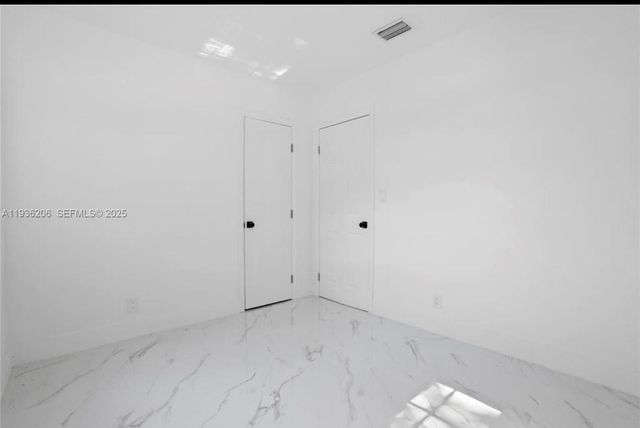 1220 N Andrews Ave, Fort Lauderdale, FL 33311