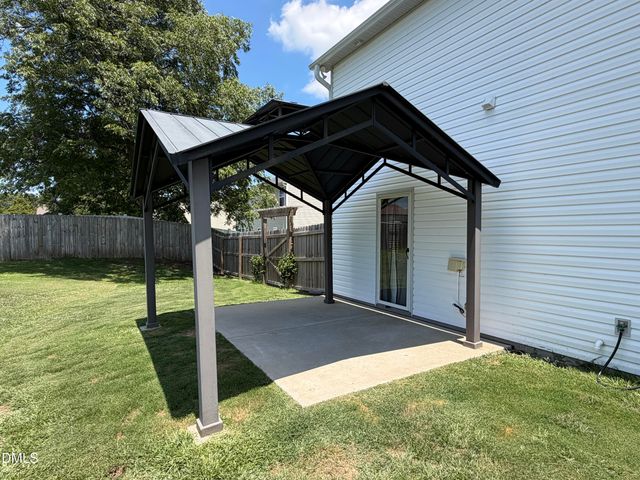 109 Larksdale Cove, Benson, NC 27504